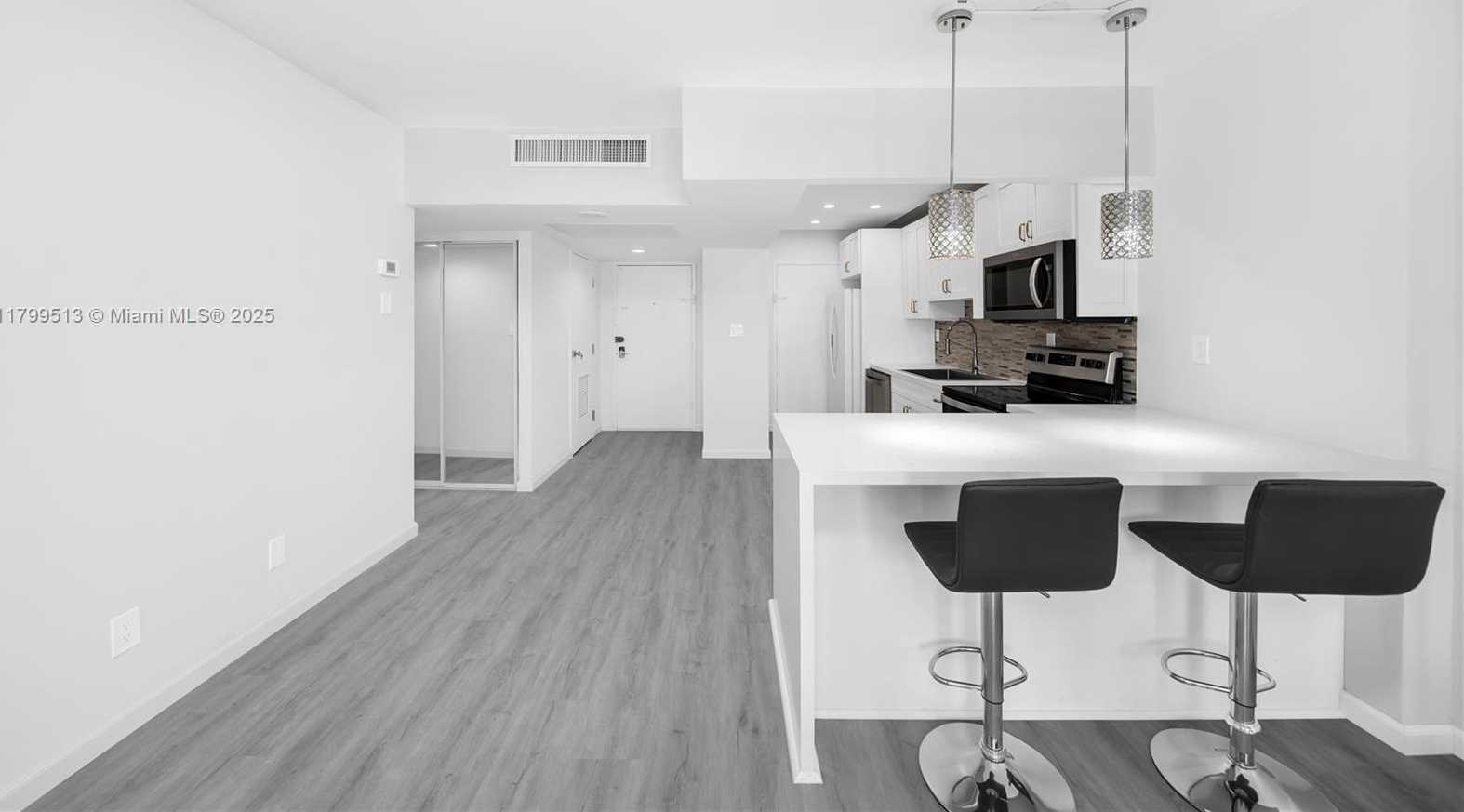 Small Image of 100 LINCOLN RD #641, Miami Beach Number 8