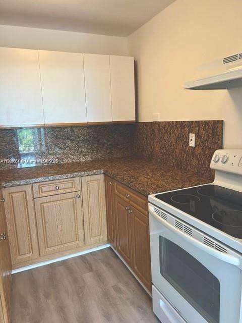 Small Image of 2000 NORTH EAST 135TH ST #602, North Miami Number 5