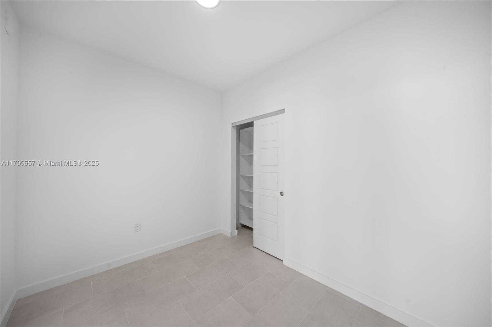 Small Image of 2150 NORTH BAYSHORE DR #0203, Miami Number 10