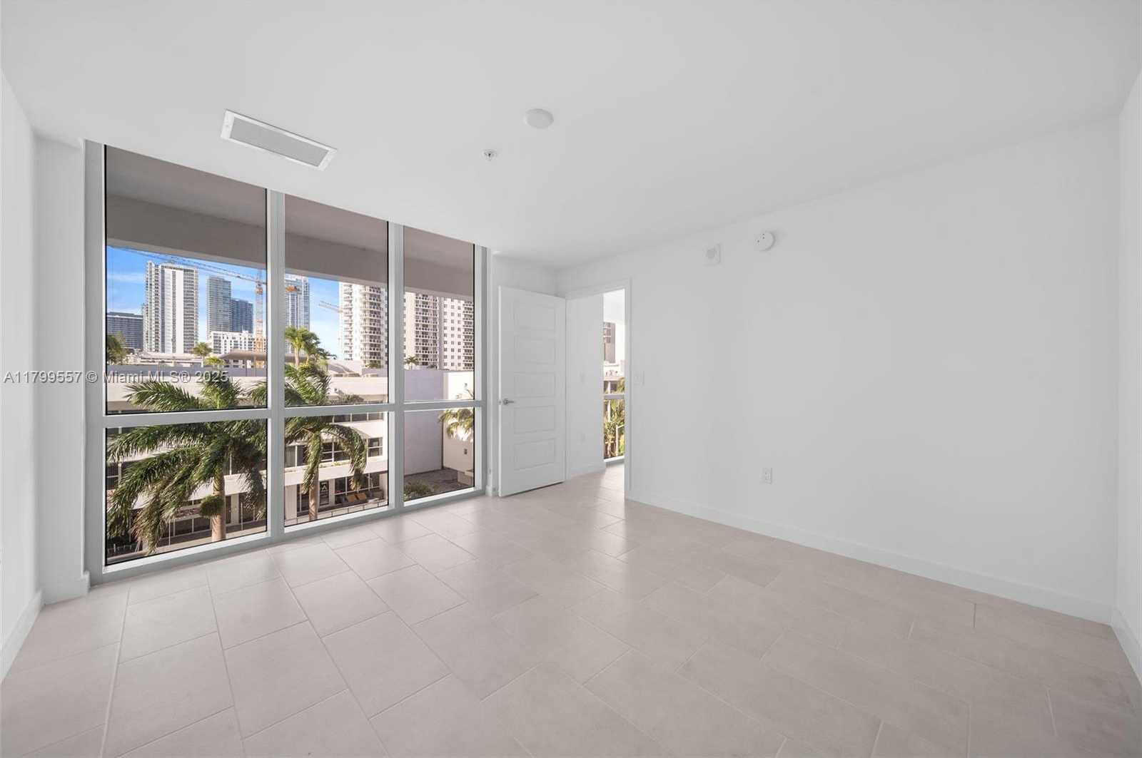 Small Image of 2150 NORTH BAYSHORE DR #0203, Miami Number 20