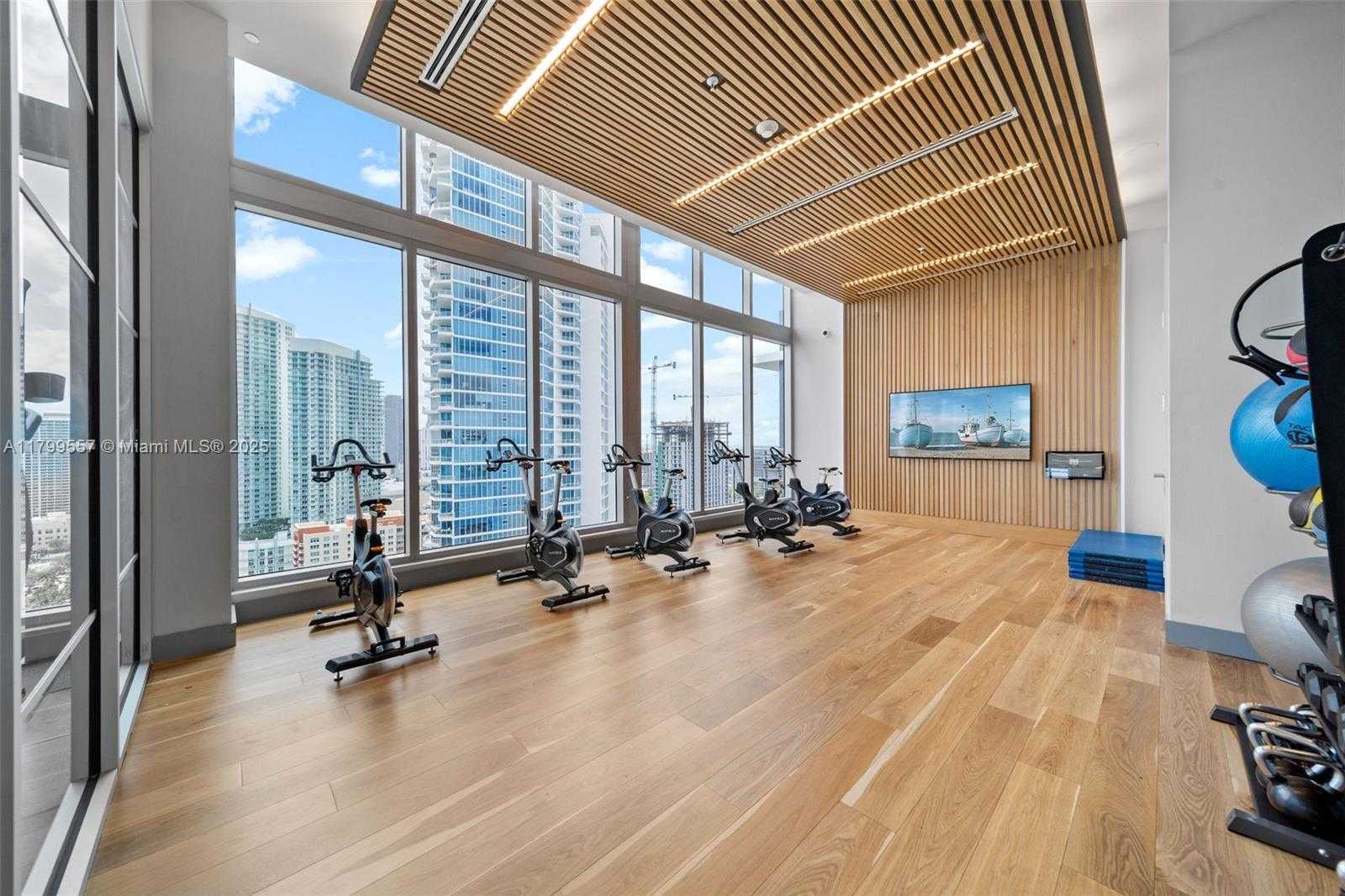 Small Image of 2150 NORTH BAYSHORE DR #0203, Miami Number 29