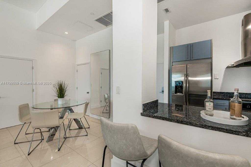 Small Image of 2301 COLLINS AVE #1626, Miami Beach Number 11