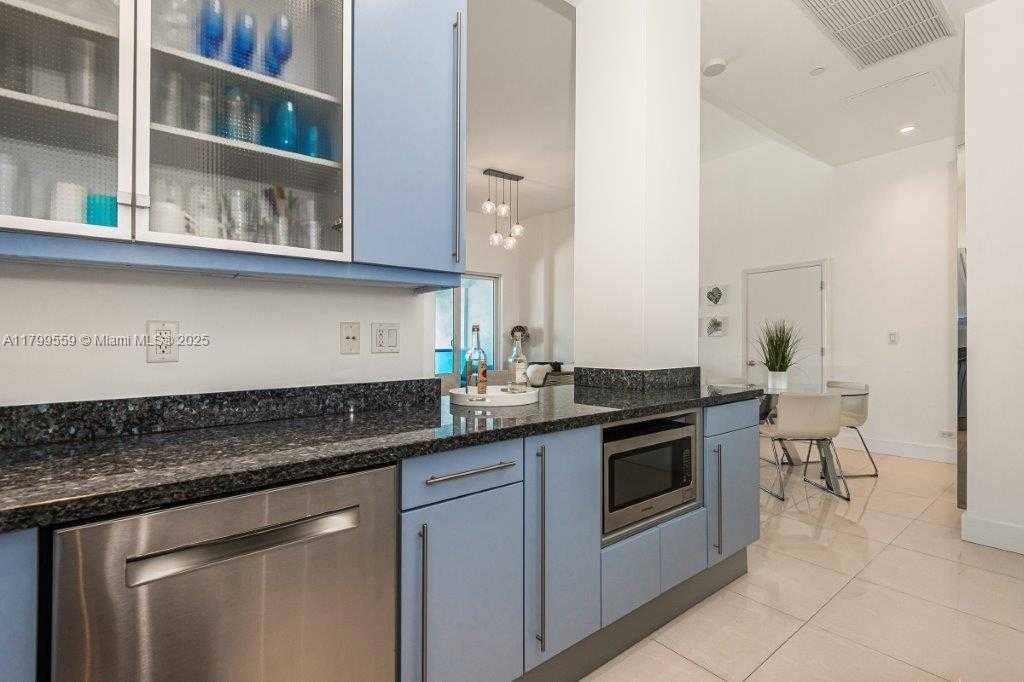 Small Image of 2301 COLLINS AVE #1626, Miami Beach Number 14