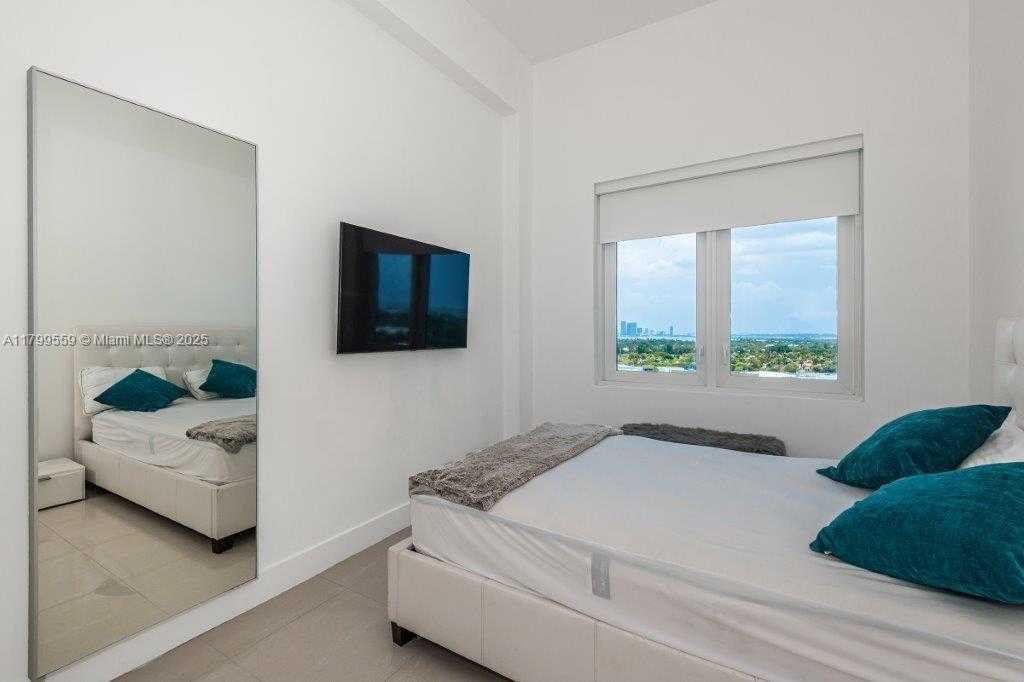 Small Image of 2301 COLLINS AVE #1626, Miami Beach Number 16
