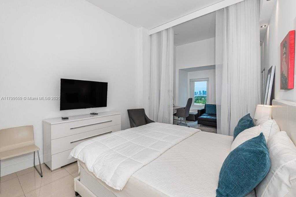 Small Image of 2301 COLLINS AVE #1626, Miami Beach Number 22