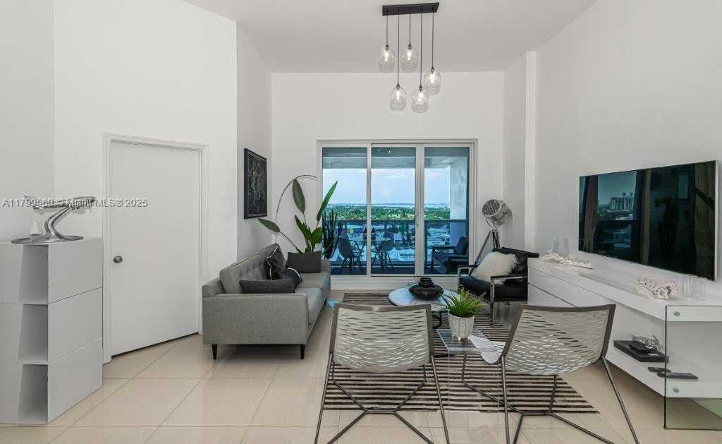Small Image of 2301 COLLINS AVE #1626, Miami Beach Number 4