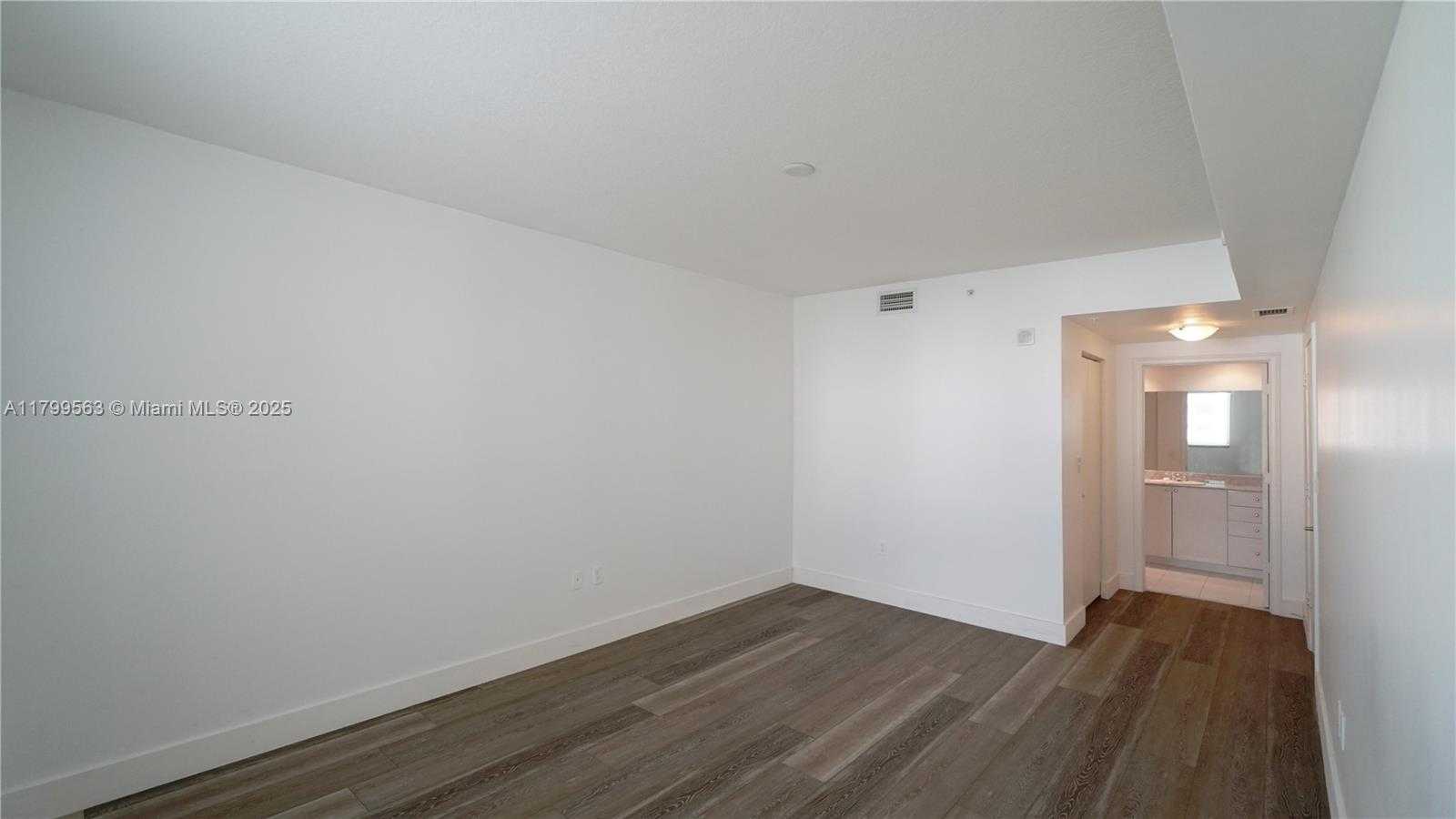 Small Image of 18800 NORTH EAST 29TH AVE #622, Aventura Number 10