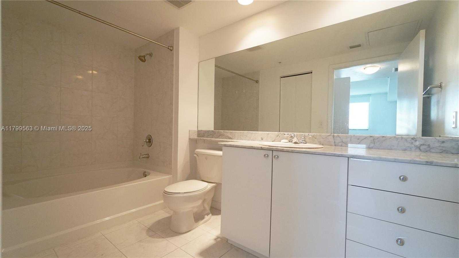 Small Image of 18800 NORTH EAST 29TH AVE #622, Aventura Number 12