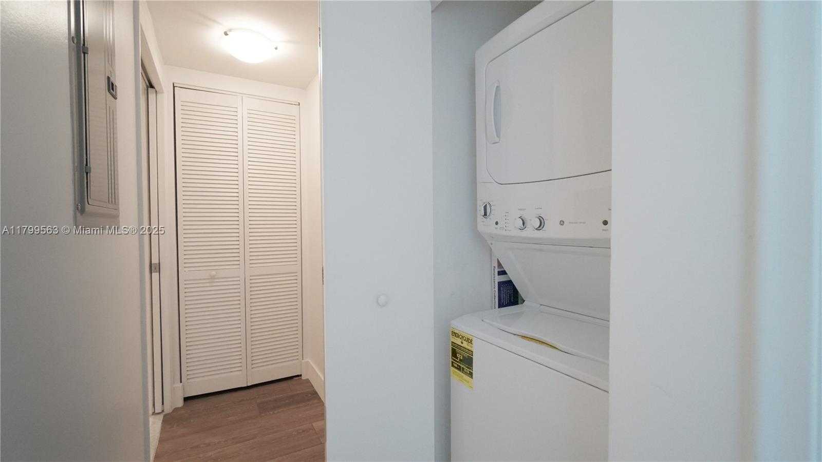 Small Image of 18800 NORTH EAST 29TH AVE #622, Aventura Number 13