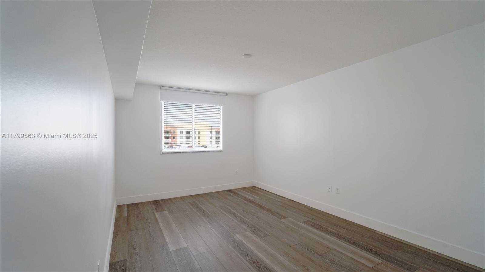 Small Image of 18800 NORTH EAST 29TH AVE #622, Aventura Number 8