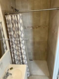 Small Image of 2811 INDIAN CREEK DR #C, Miami Beach Number 6
