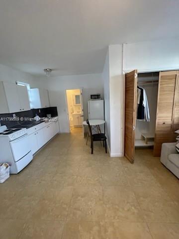 Small Image of 2811 INDIAN CREEK DR #C, Miami Beach Number 8