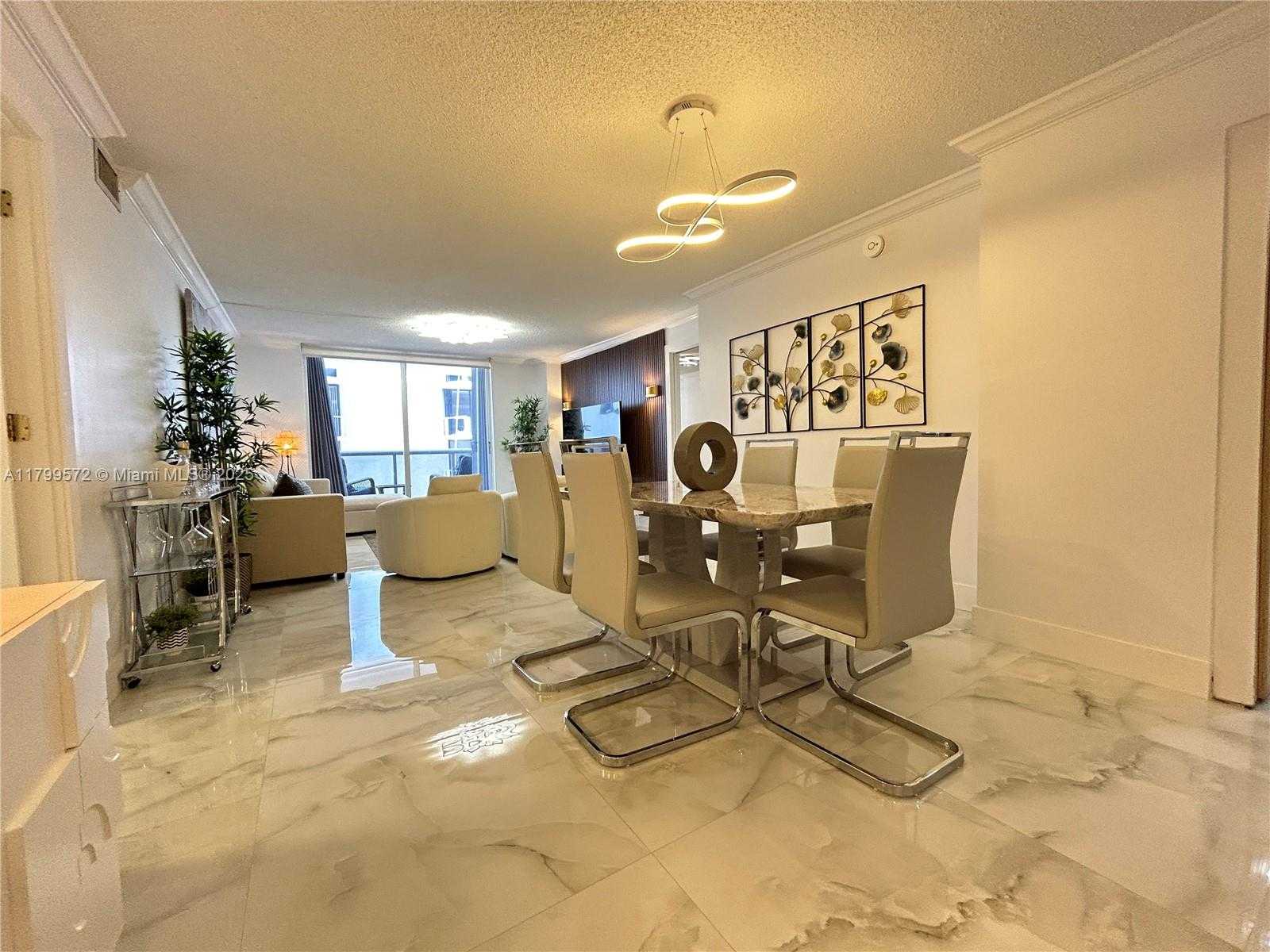 Small Image of 6039 COLLINS AVE #1507, Miami Beach Number 2