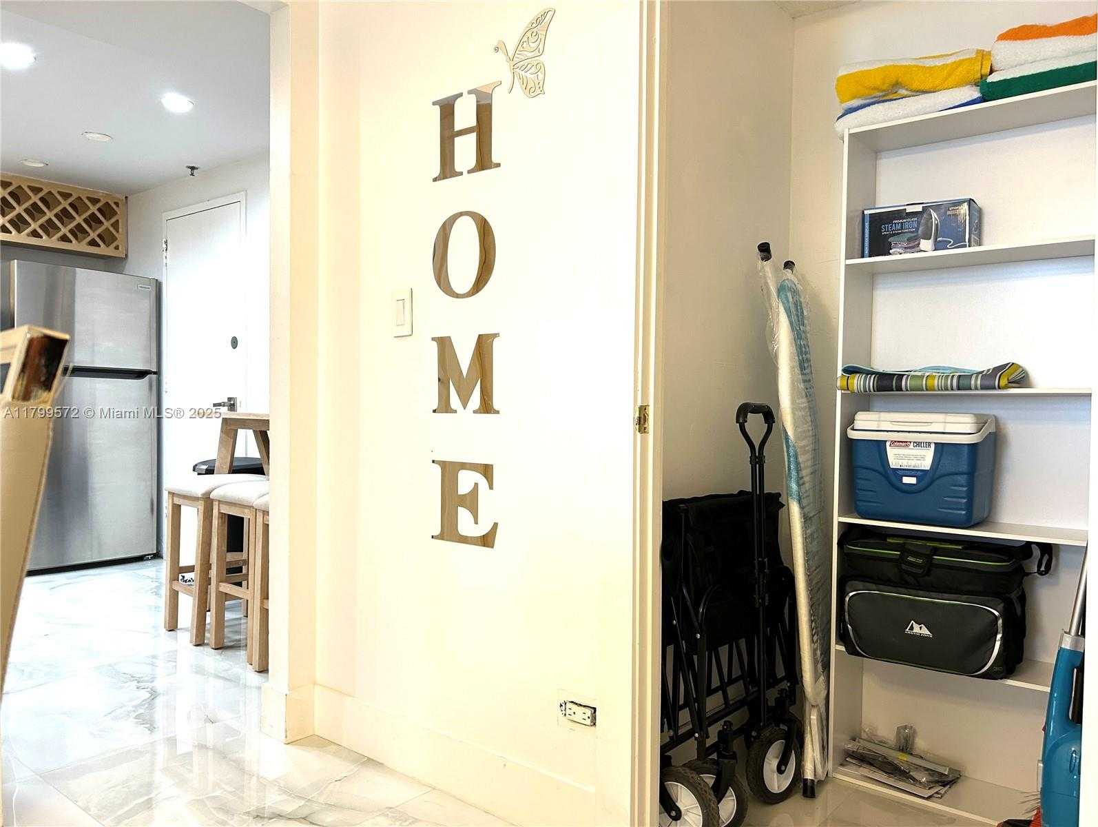 Small Image of 6039 COLLINS AVE #1507, Miami Beach Number 23
