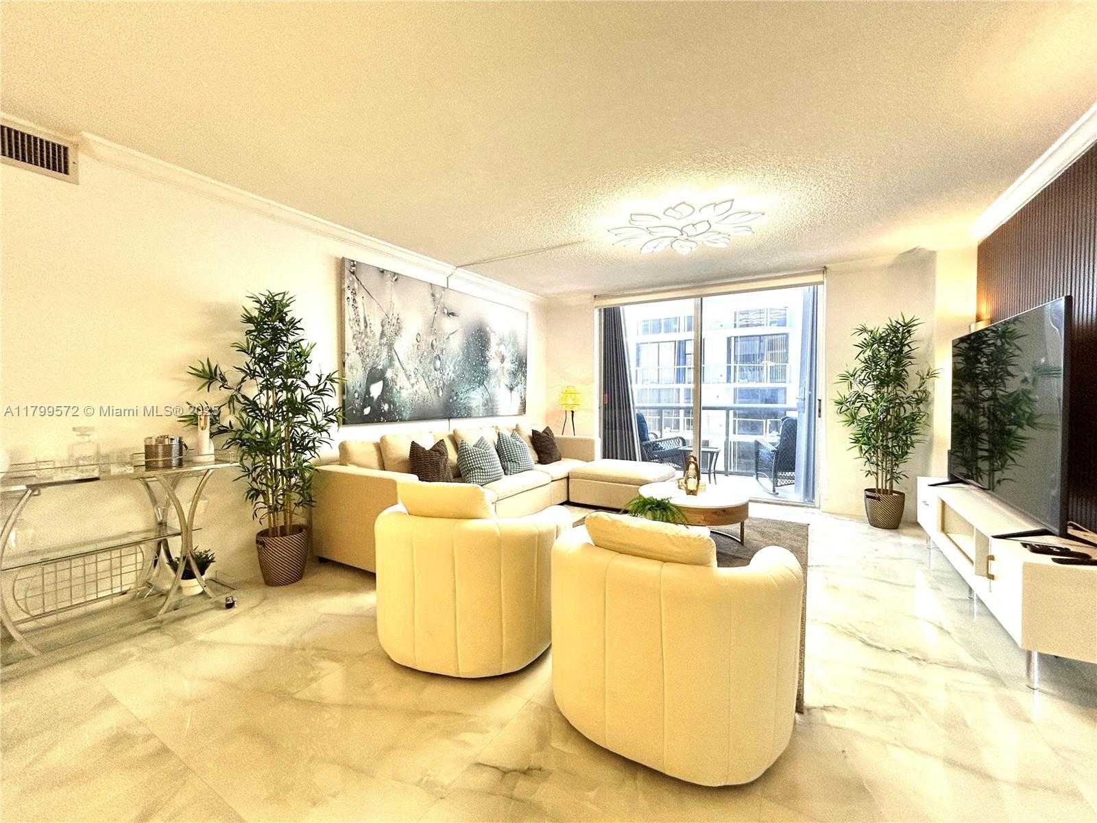 Small Image of 6039 COLLINS AVE #1507, Miami Beach Number 7