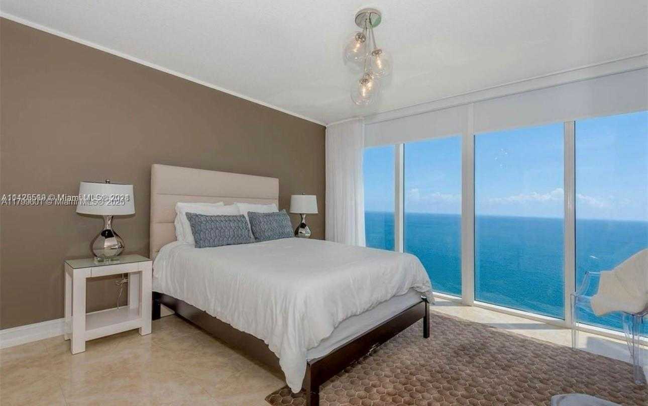 Small Image of 16699 COLLINS AVE #3902, Sunny Isles Beach Number 7