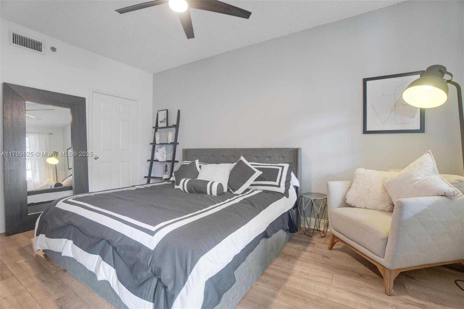Small Image of 3145 NORTH EAST 184TH ST #5102, Aventura Number 18