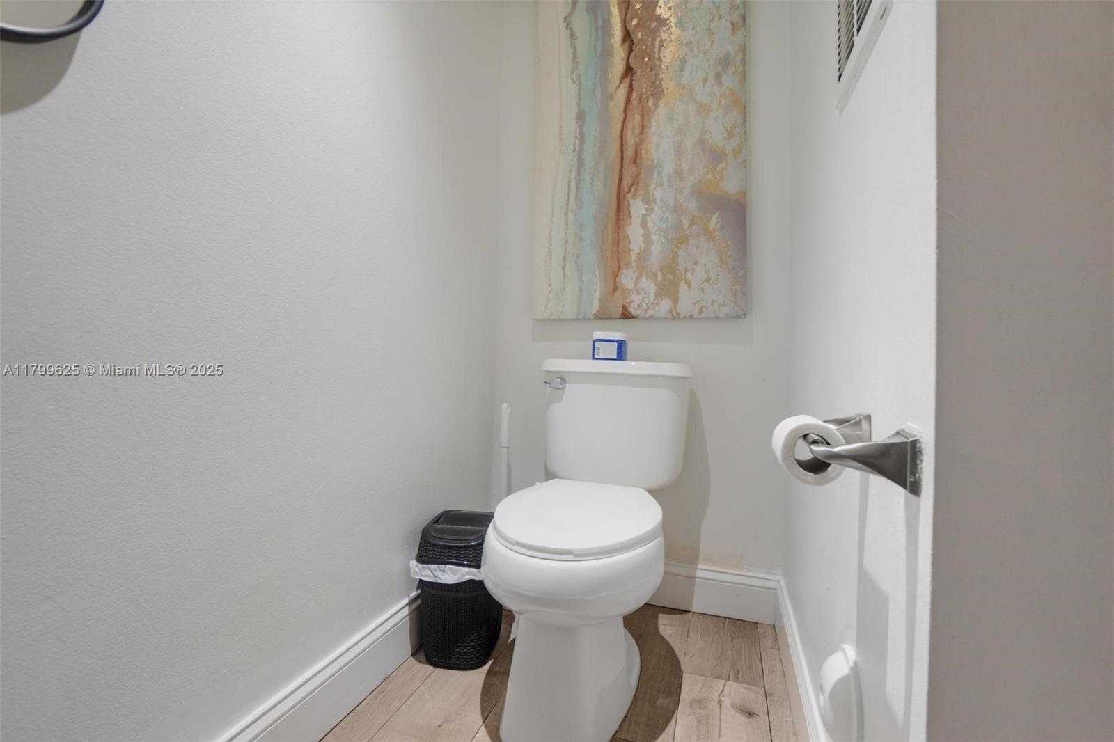 Small Image of 3145 NORTH EAST 184TH ST #5102, Aventura Number 23