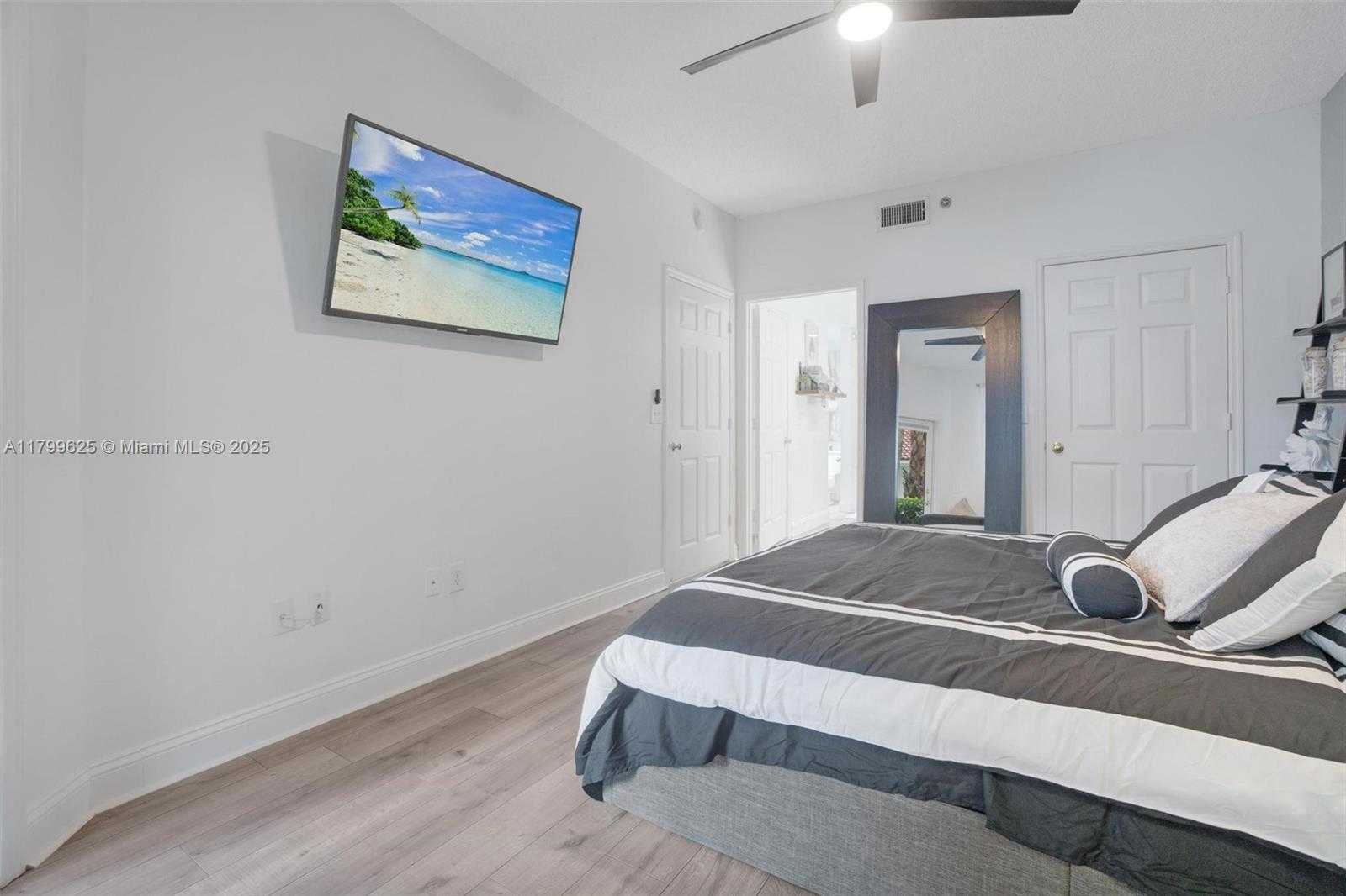 Small Image of 3145 NORTH EAST 184TH ST #5102, Aventura Number 25