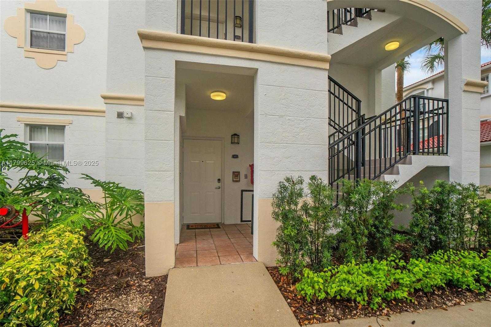 Small Image of 3145 NORTH EAST 184TH ST #5102, Aventura Number 4