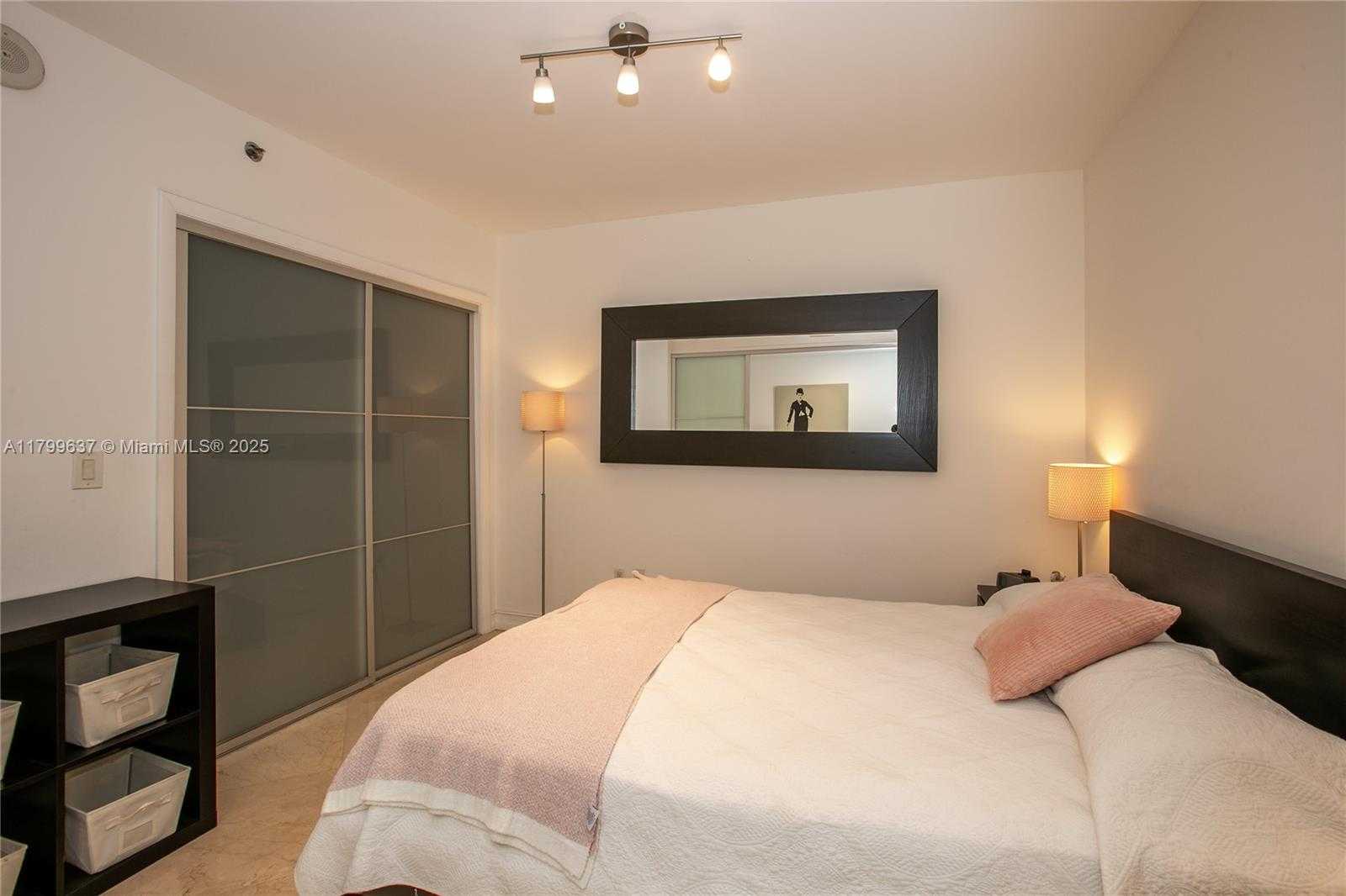 Small Image of 1830 SOUTH OCEAN DR #4812, Hallandale Beach Number 11