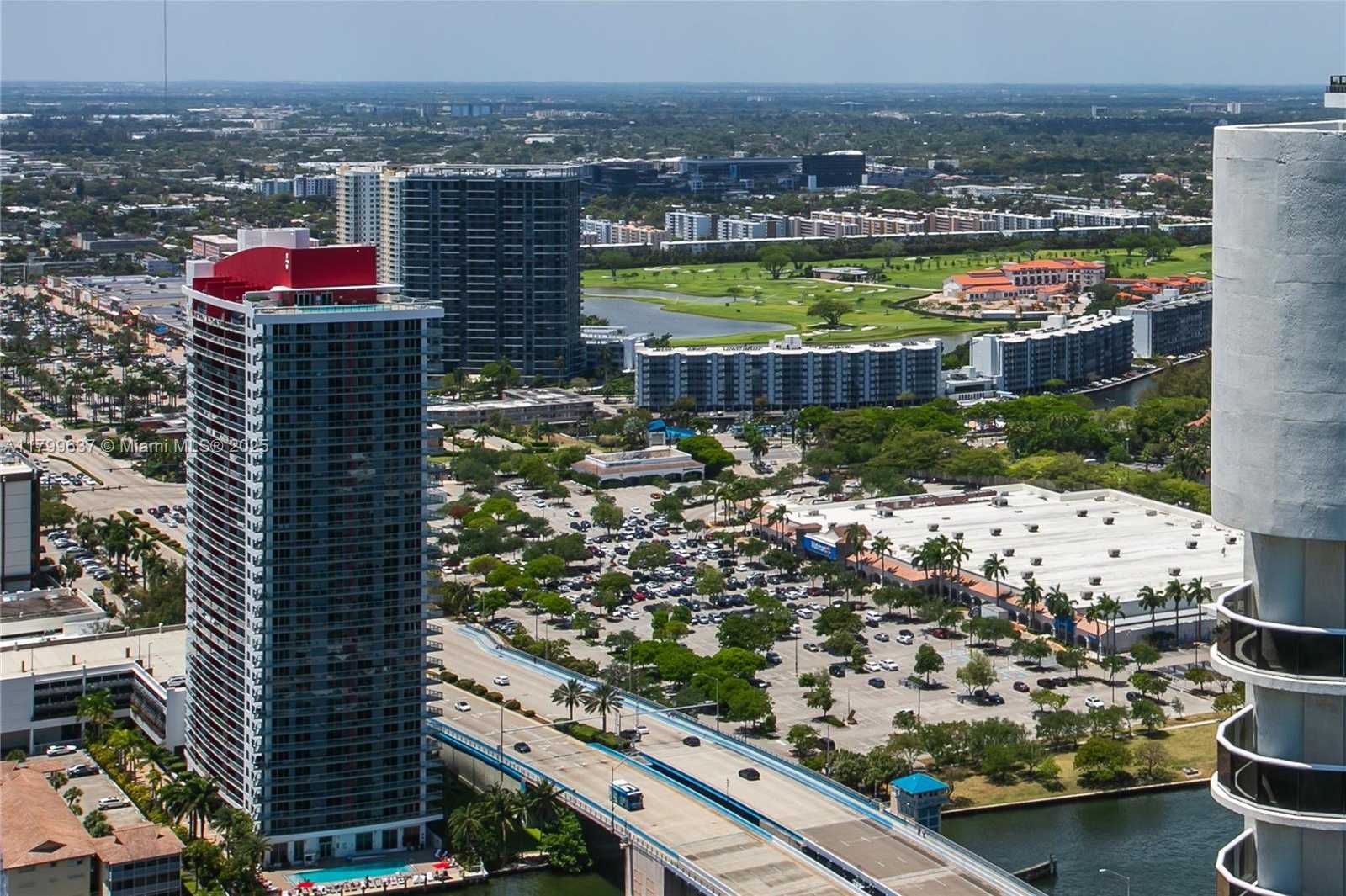 Small Image of 1830 SOUTH OCEAN DR #4812, Hallandale Beach Number 3