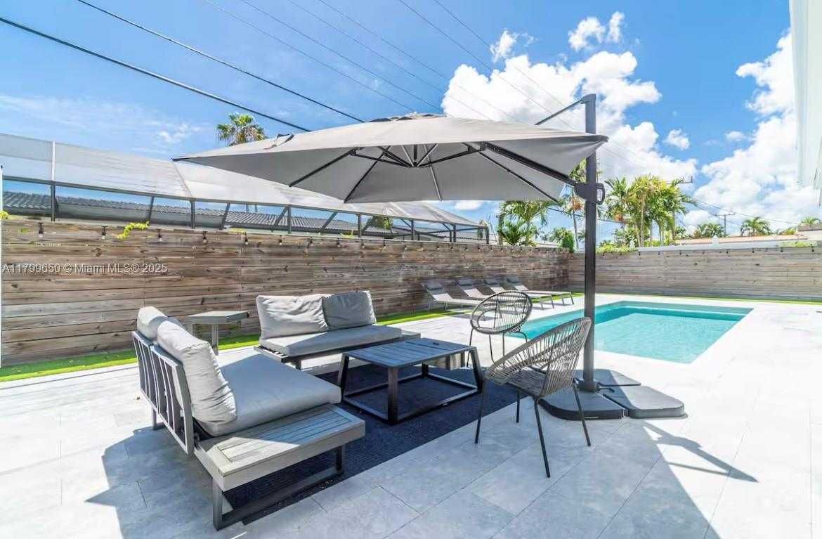 Small Image of 19441 NORTH EAST 19TH AVE #19441, Miami Number 28