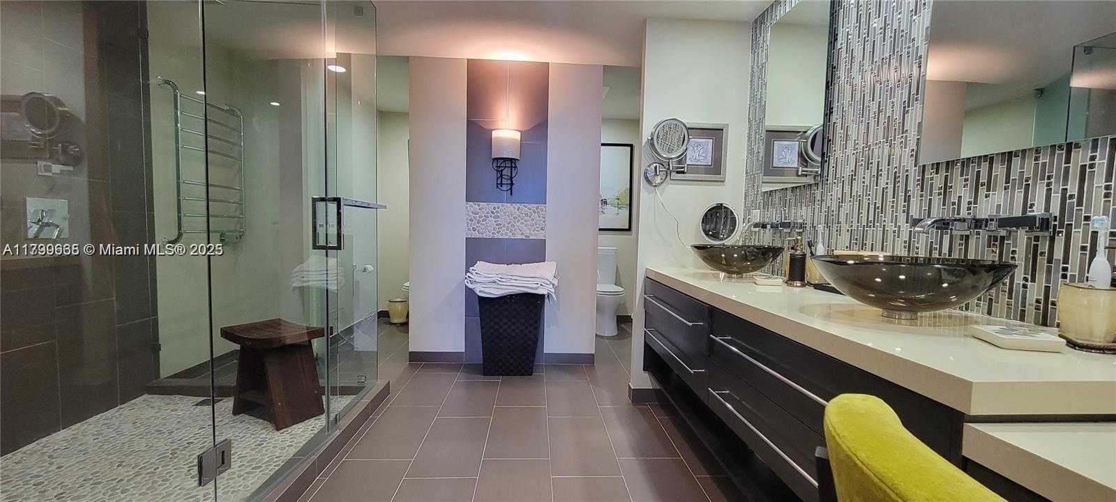 Small Image of 1331 BRICKELL BAY DR #2005, Miami Number 44