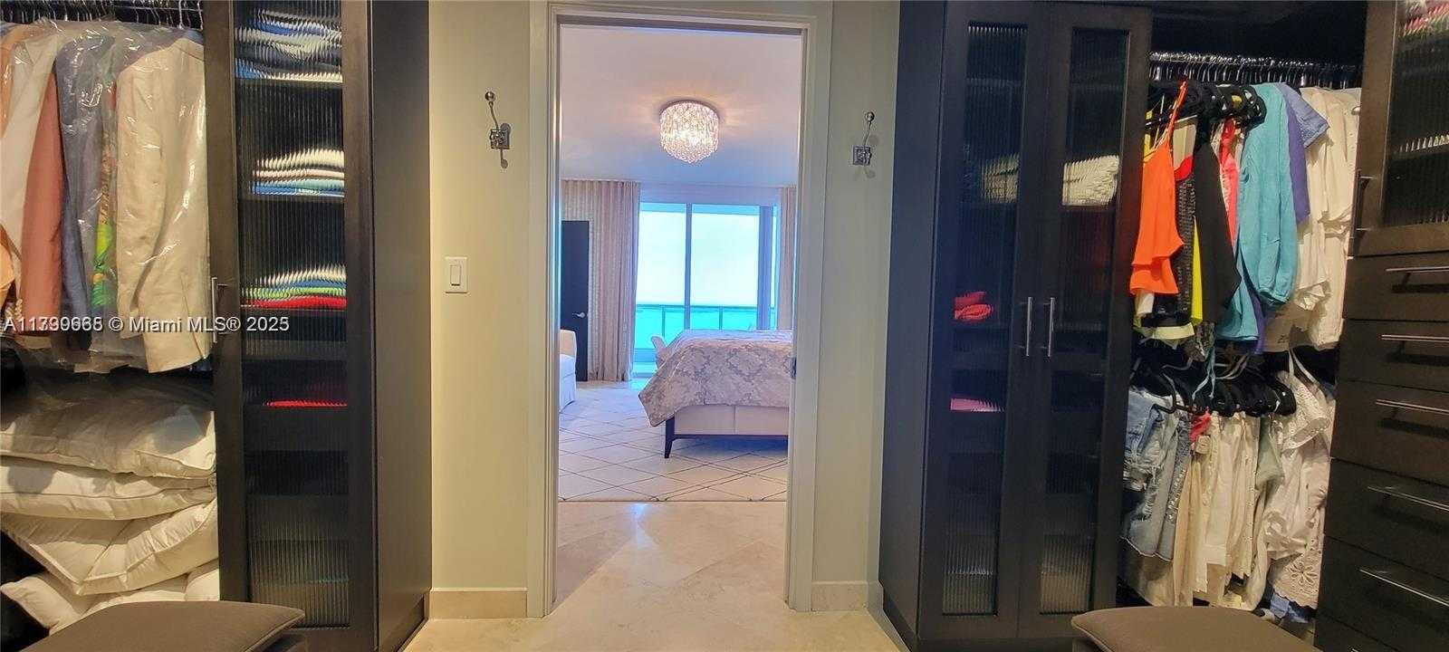 Small Image of 1331 BRICKELL BAY DR #2005, Miami Number 45