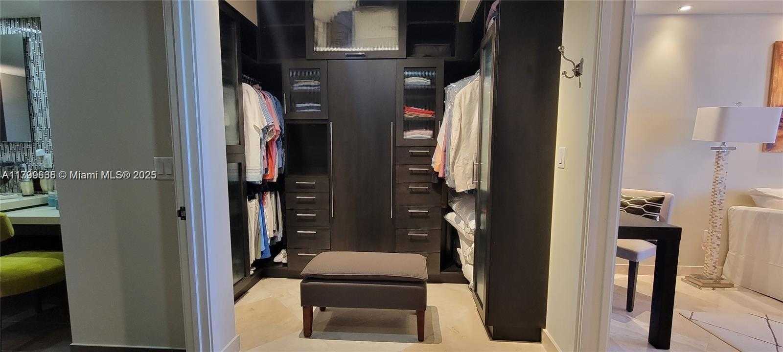 Small Image of 1331 BRICKELL BAY DR #2005, Miami Number 46