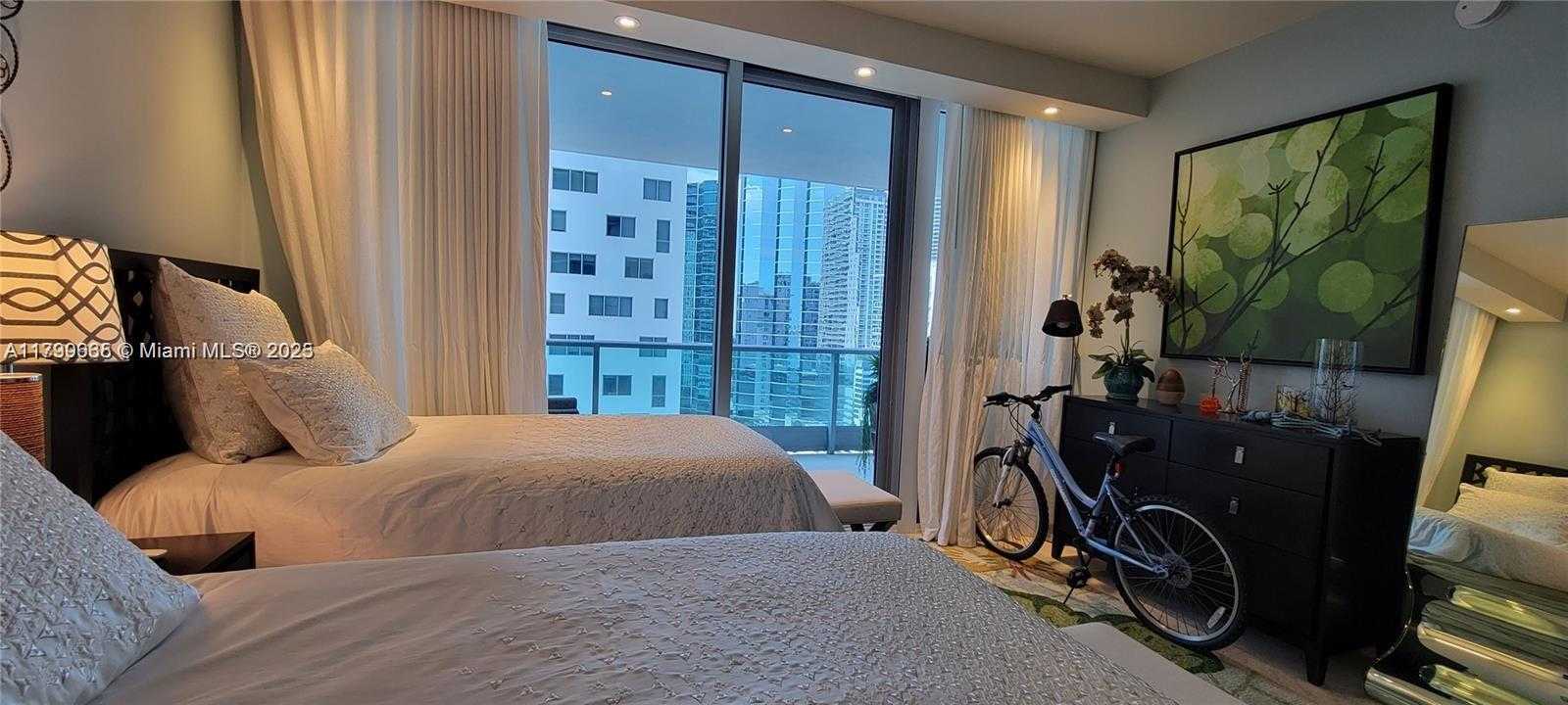 Small Image of 1331 BRICKELL BAY DR #2005, Miami Number 54