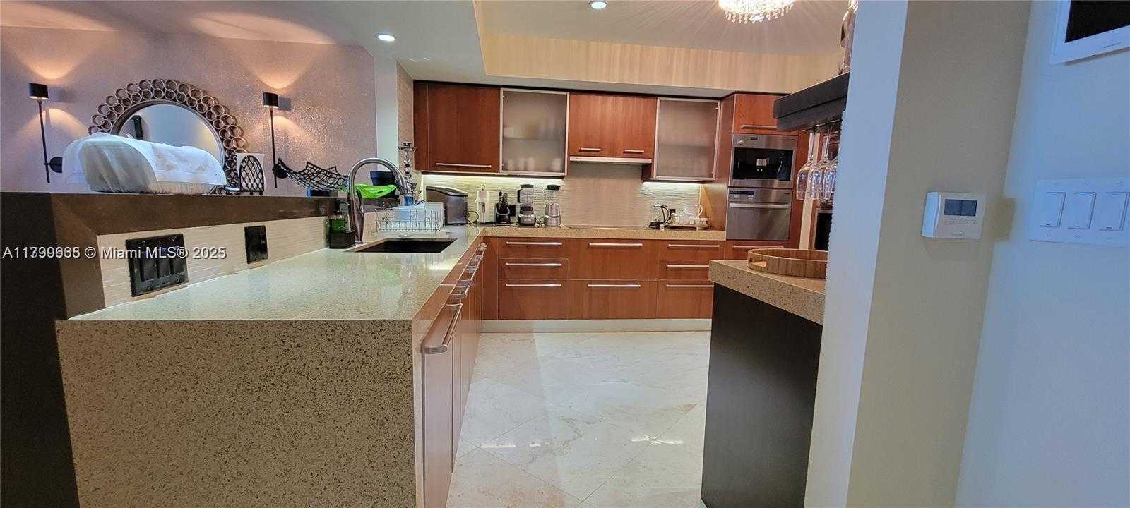 Small Image of 1331 BRICKELL BAY DR #2005, Miami Number 6