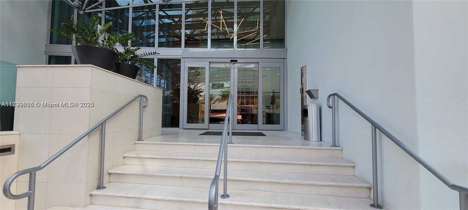 Small Image of 1331 BRICKELL BAY DR #2005, Miami Number 71