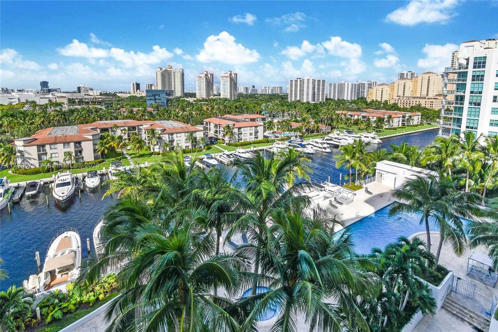 Small Image of 3029 NORTH EAST 188TH ST #818, Aventura Number 4