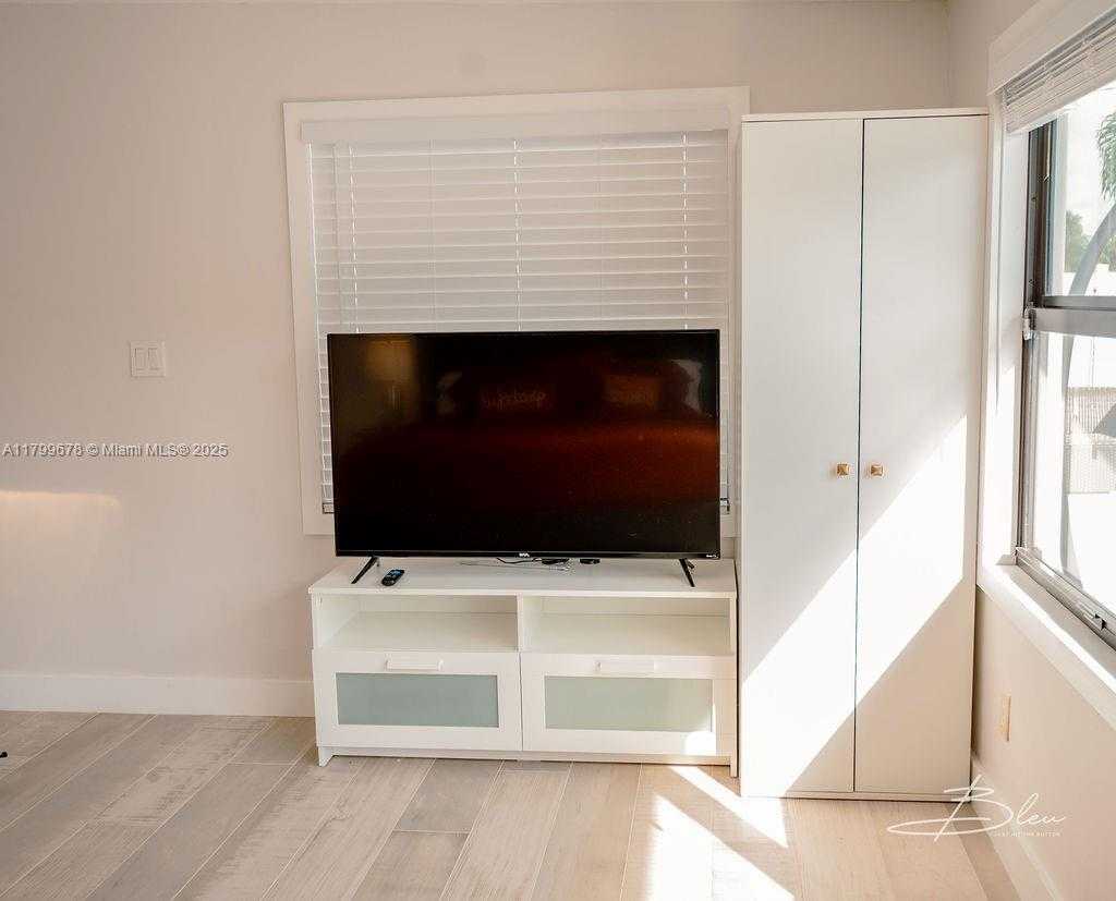Small Image of 2506 BIMINI LN, Fort Lauderdale Number 33