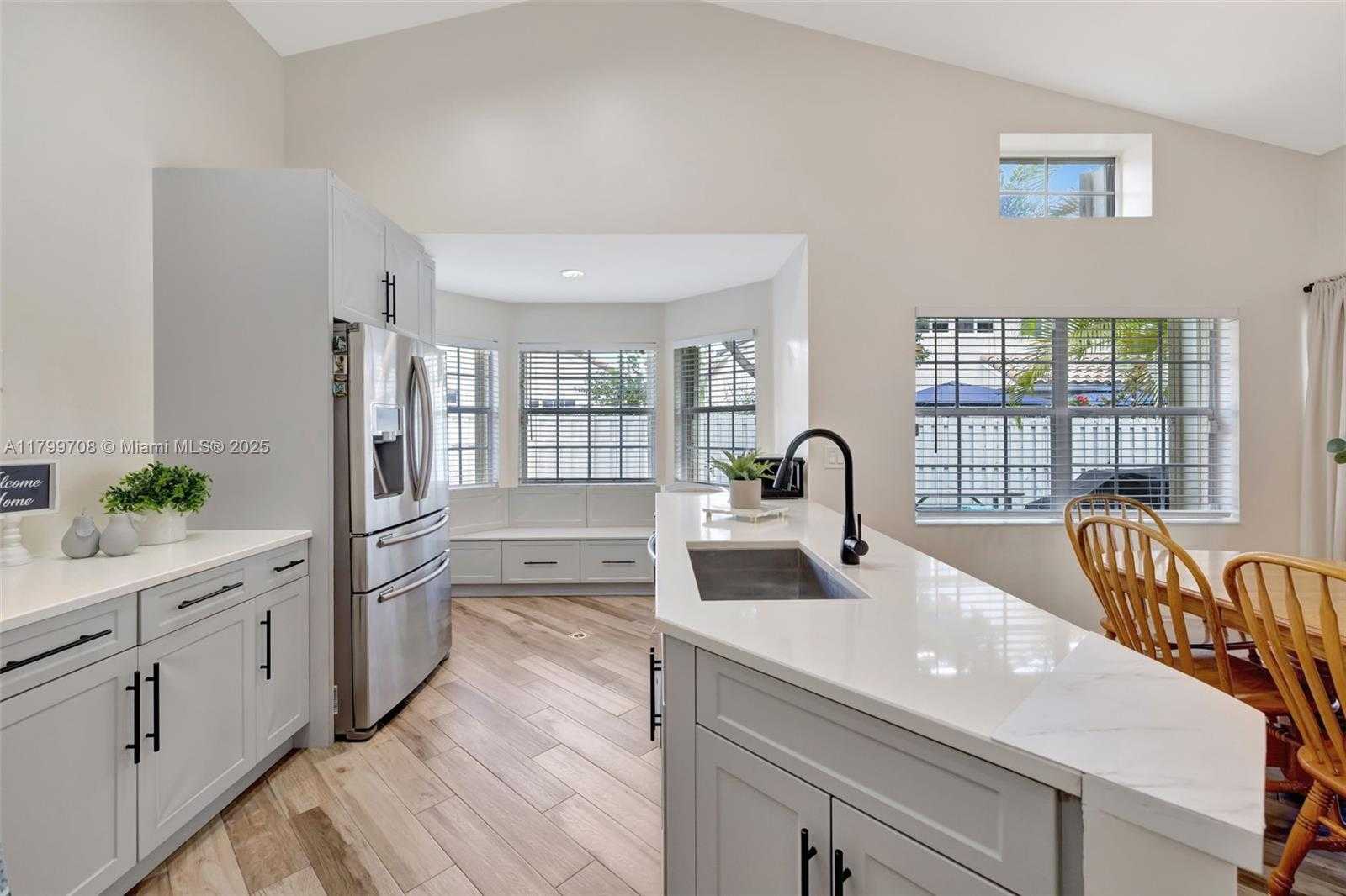 Small Image of 396 BEDFORD AVE, Weston Number 11