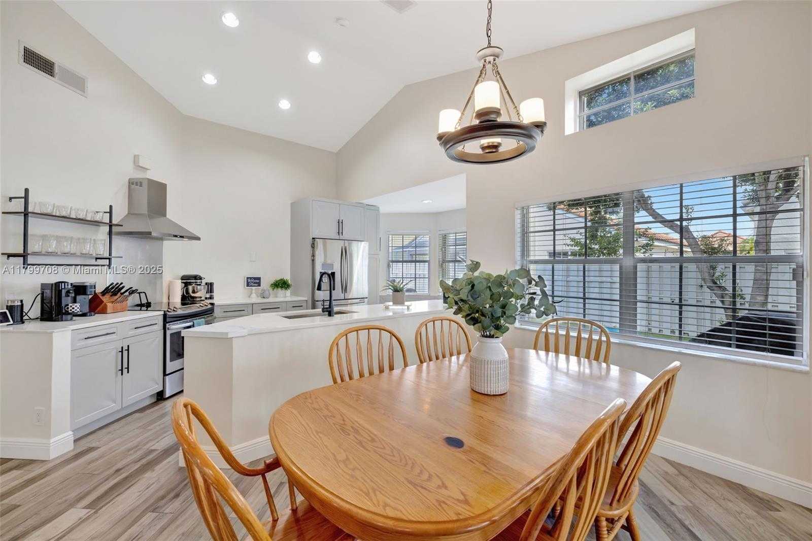 Small Image of 396 BEDFORD AVE, Weston Number 23