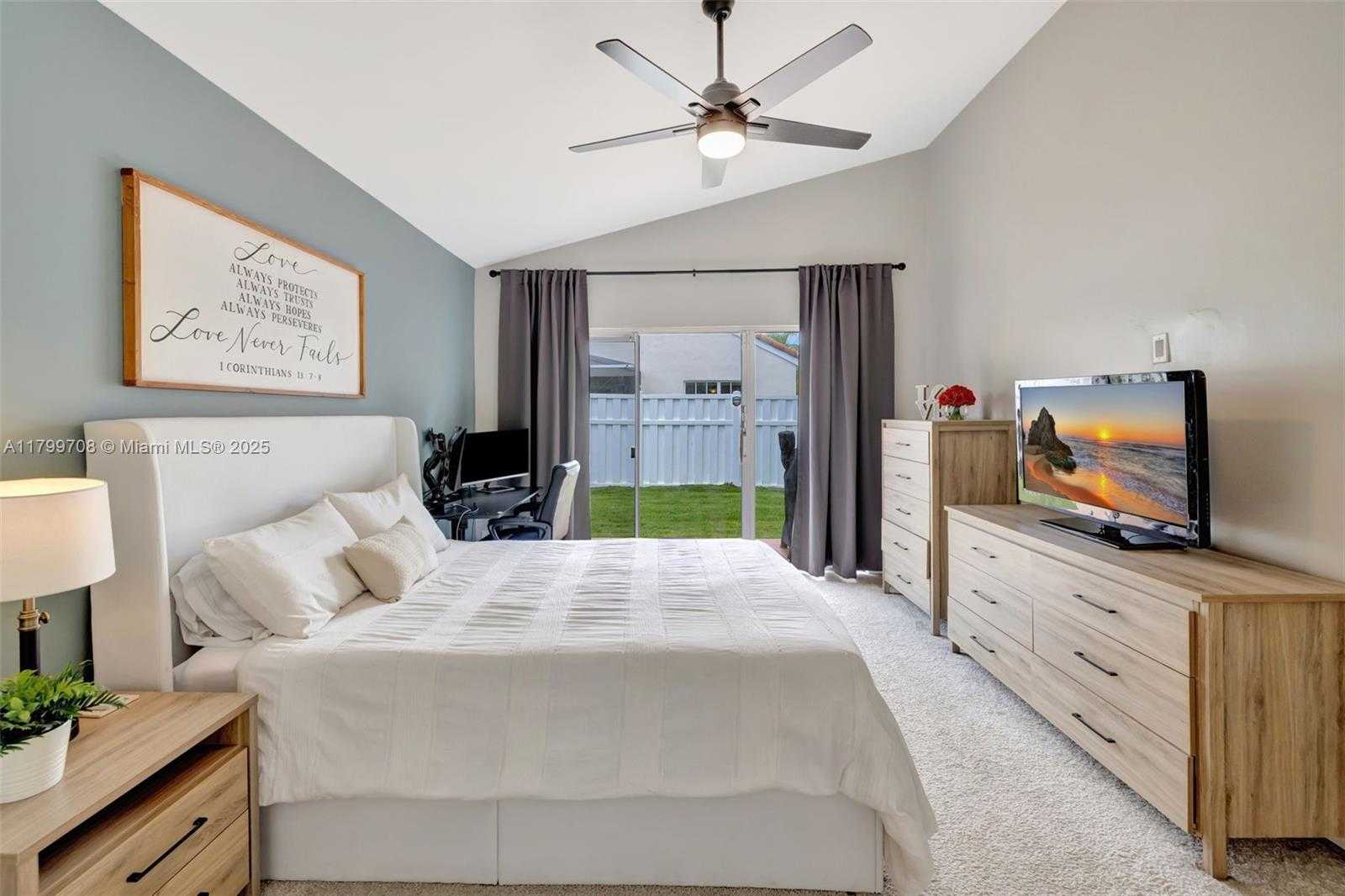 Small Image of 396 BEDFORD AVE, Weston Number 25
