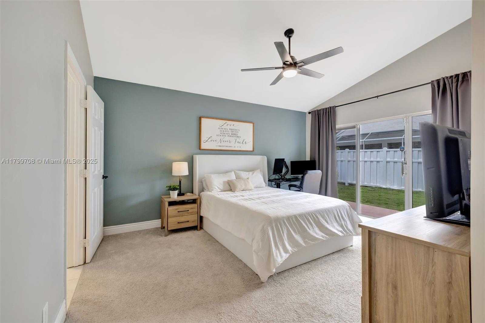 Small Image of 396 BEDFORD AVE, Weston Number 28