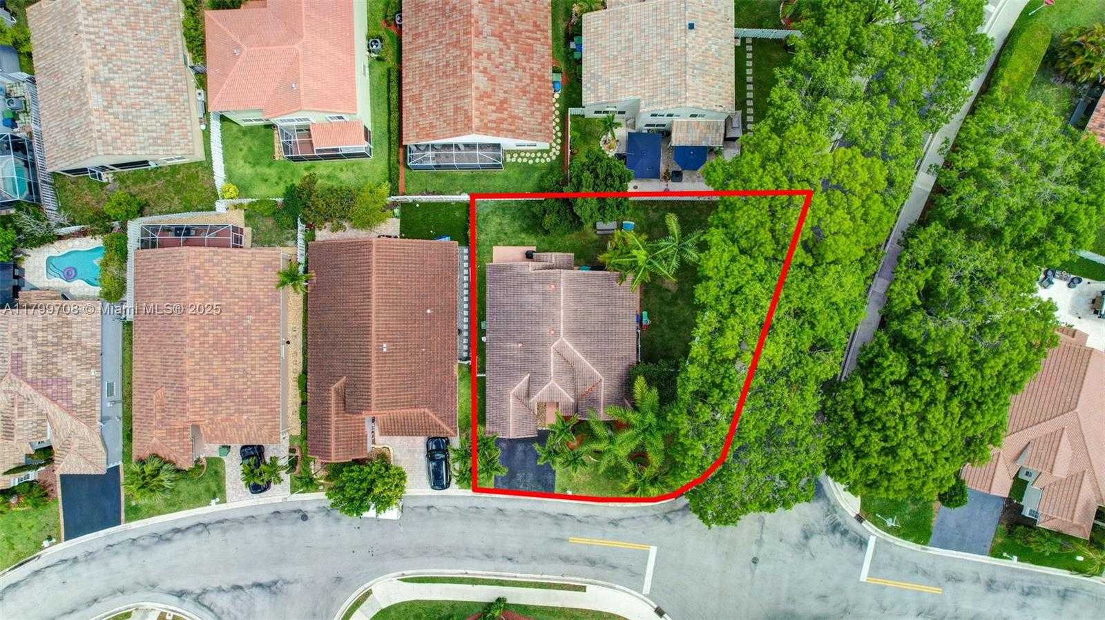 Small Image of 396 BEDFORD AVE, Weston Number 3