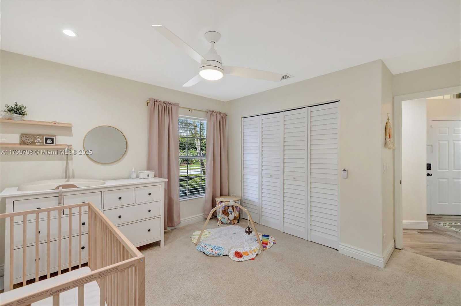 Small Image of 396 BEDFORD AVE, Weston Number 32