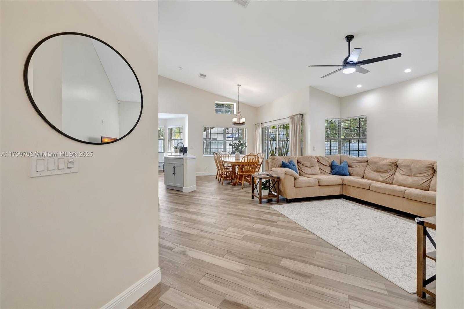 Small Image of 396 BEDFORD AVE, Weston Number 5