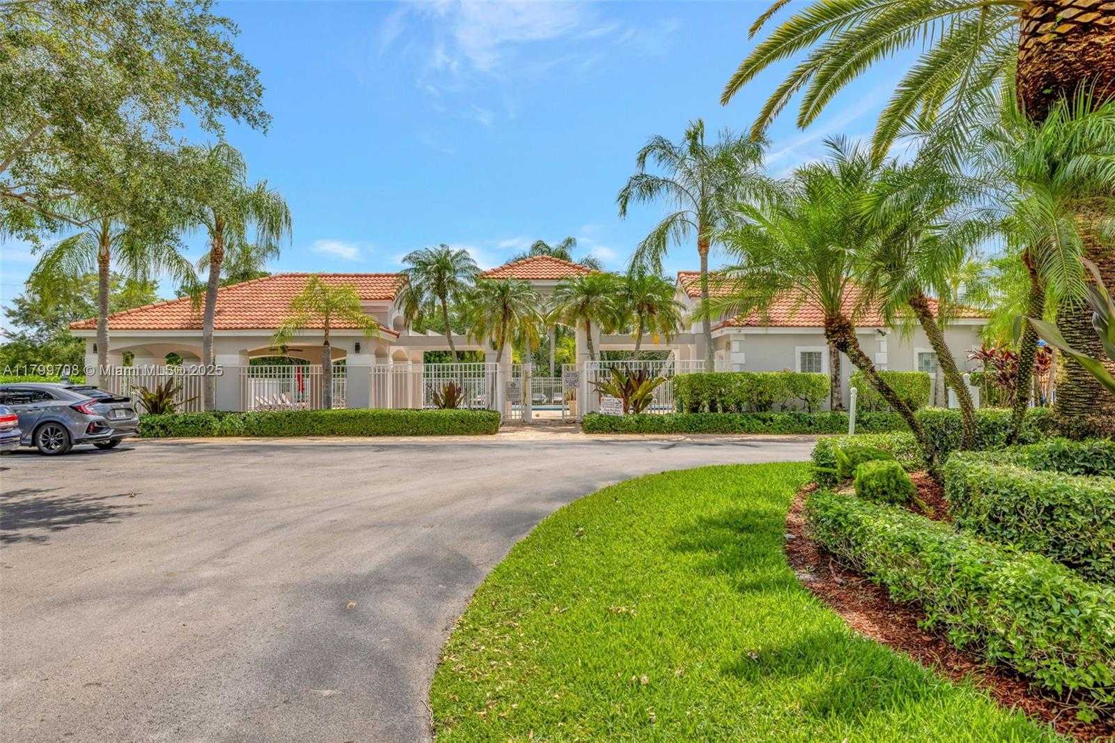 Small Image of 396 BEDFORD AVE, Weston Number 51