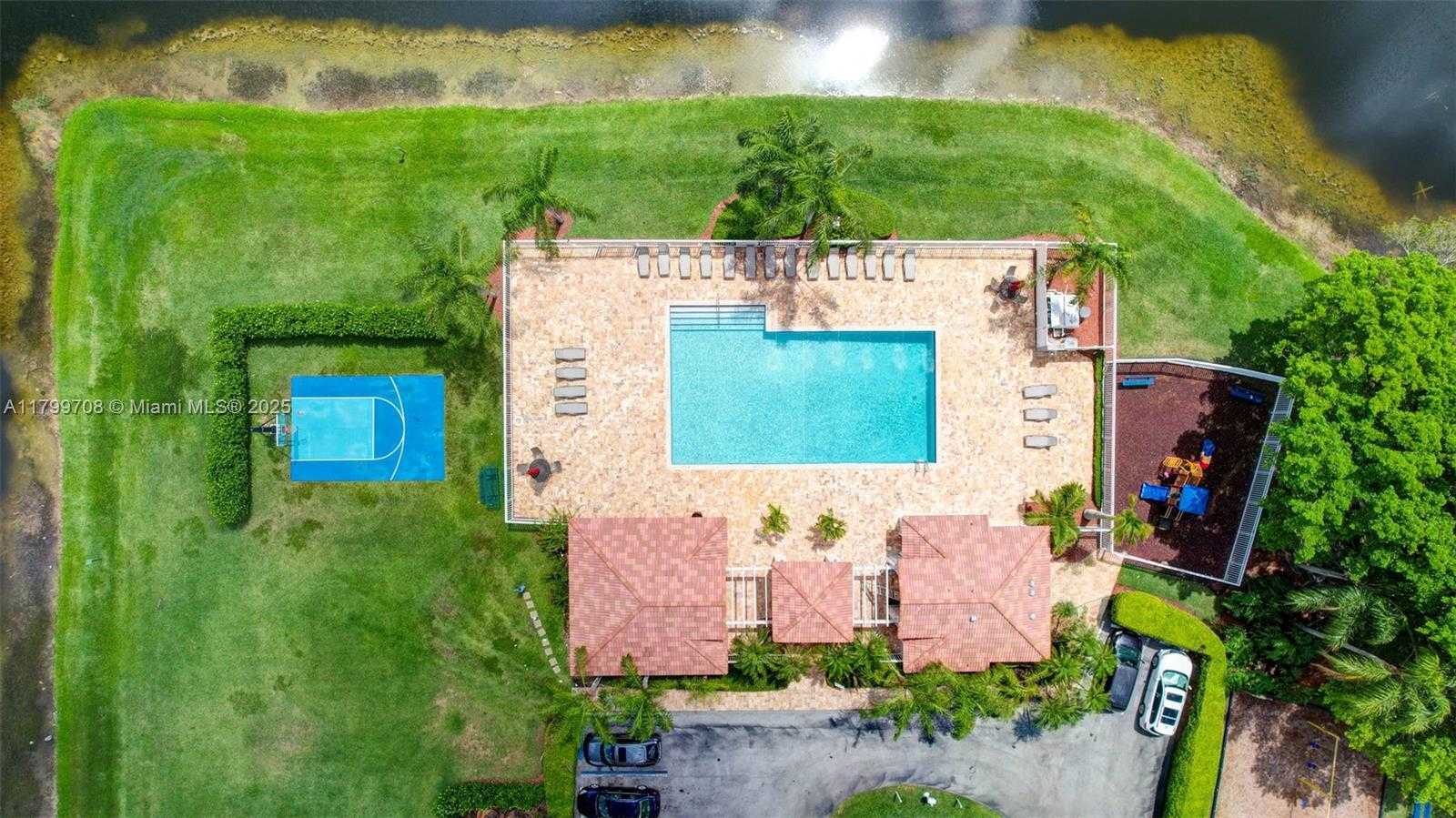 Small Image of 396 BEDFORD AVE, Weston Number 52