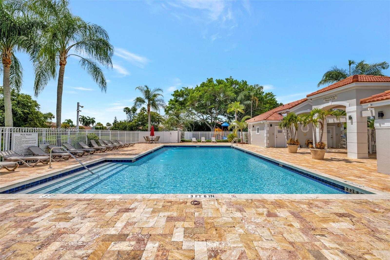 Small Image of 396 BEDFORD AVE, Weston Number 61