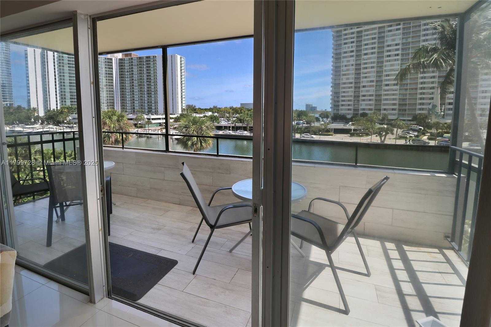 Small Image of 220 KINGS POINT DR #415, Sunny Isles Beach Number 22