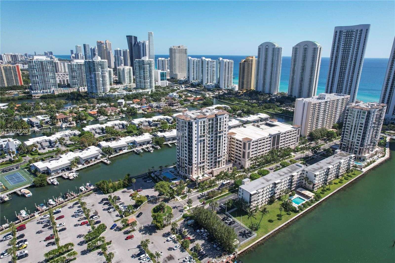 Small Image of 220 KINGS POINT DR #415, Sunny Isles Beach Number 29