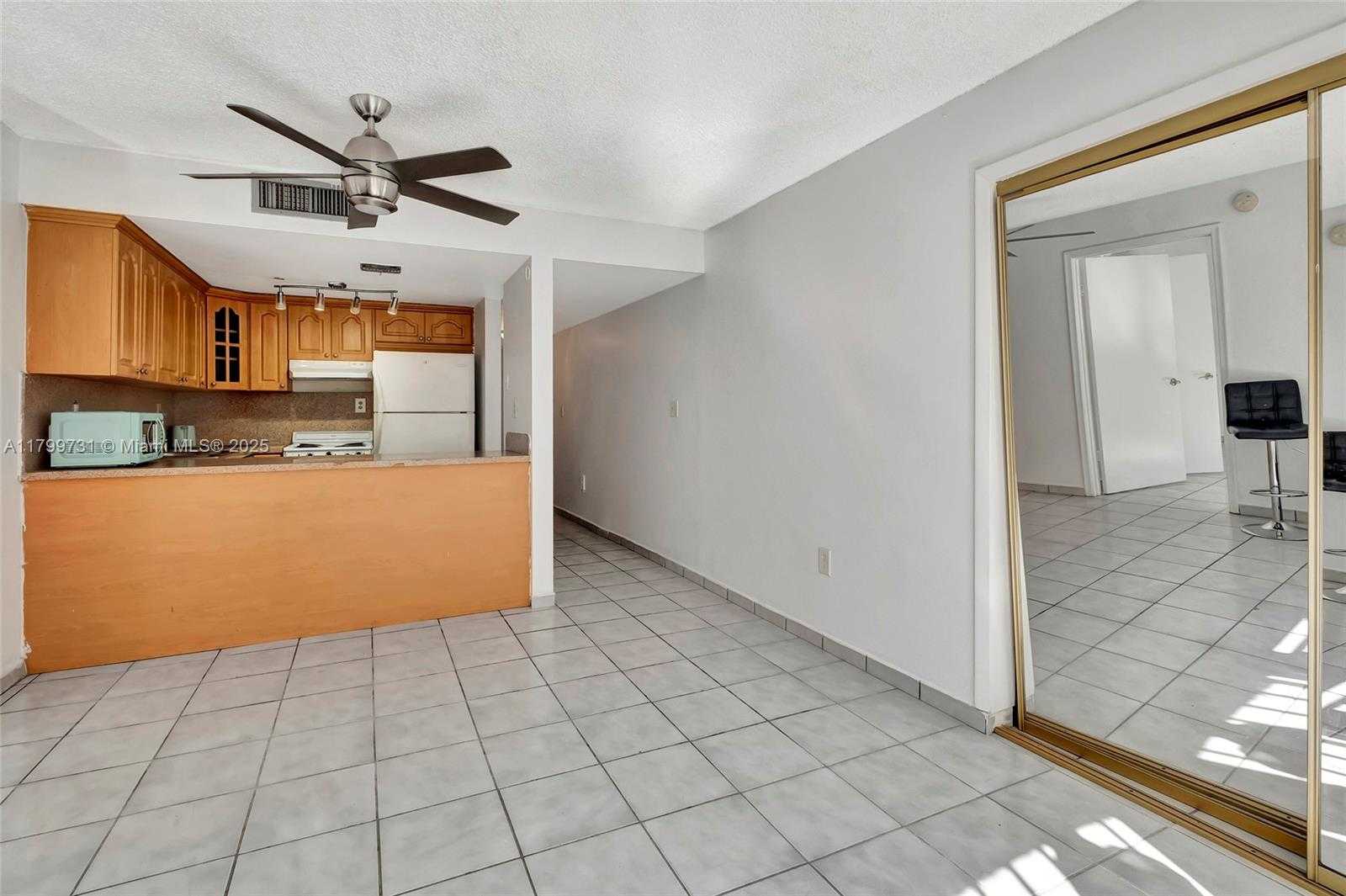 Small Image of 4021 INDIAN CREEK DR #2C, Miami Beach Number 13