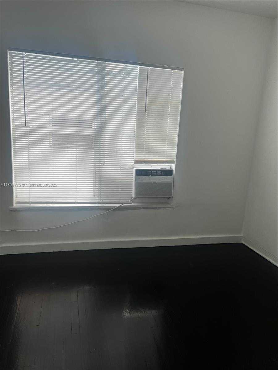 Small Image of 1608 DREXEL AVENUE #18, Miami Beach Number 13