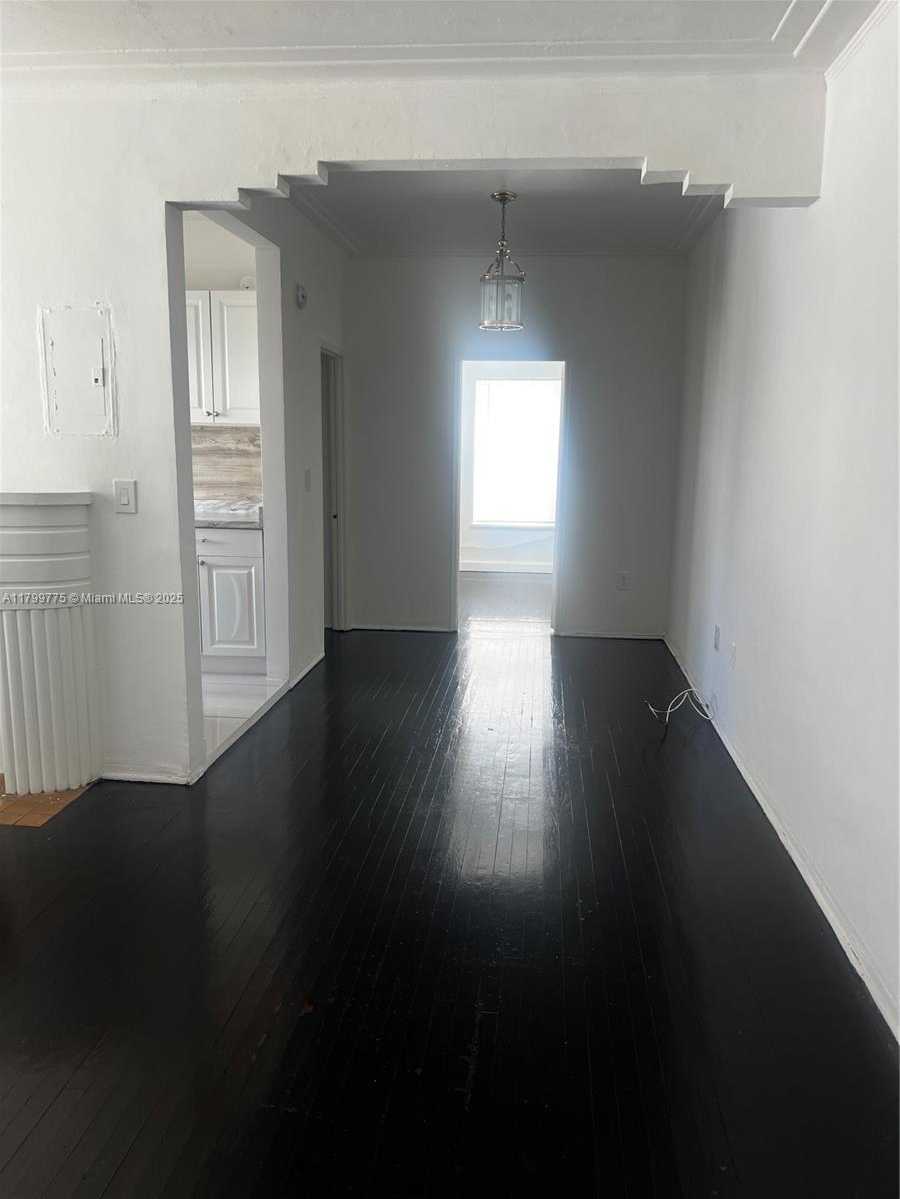 Small Image of 1608 DREXEL AVENUE #18, Miami Beach Number 15